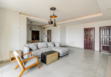 3 Bedroom Condo For Rent- Rose Condo, Tonle Bassac, Phnom Penh thumbnail