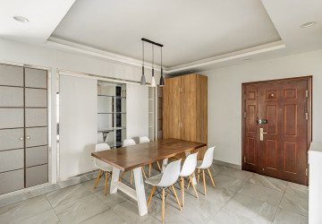 3 Bedroom Condo For Rent- Rose Condo, Tonle Bassac, Phnom Penh thumbnail