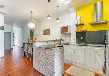 Renovated 2 Bedroom Apartment For Rent - Phsar Thmei 3, Phnom Penh thumbnail