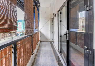 Renovated 2 Bedroom Apartment For Rent - Phsar Thmei 3, Phnom Penh thumbnail