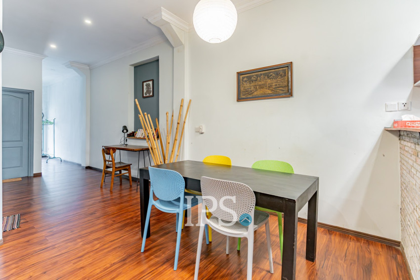 Renovated 2 Bedroom Apartment For Rent - Phsar Thmei 3, Phnom Penh