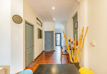 Renovated 2 Bedroom Apartment For Rent - Phsar Thmei 3, Phnom Penh thumbnail