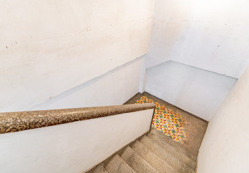 Renovated 2 Bedroom Apartment For Rent - Phsar Thmei 3, Phnom Penh thumbnail