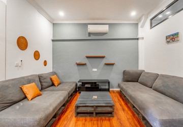 Renovated 2 Bedroom Apartment For Rent - Phsar Thmei 3, Phnom Penh thumbnail