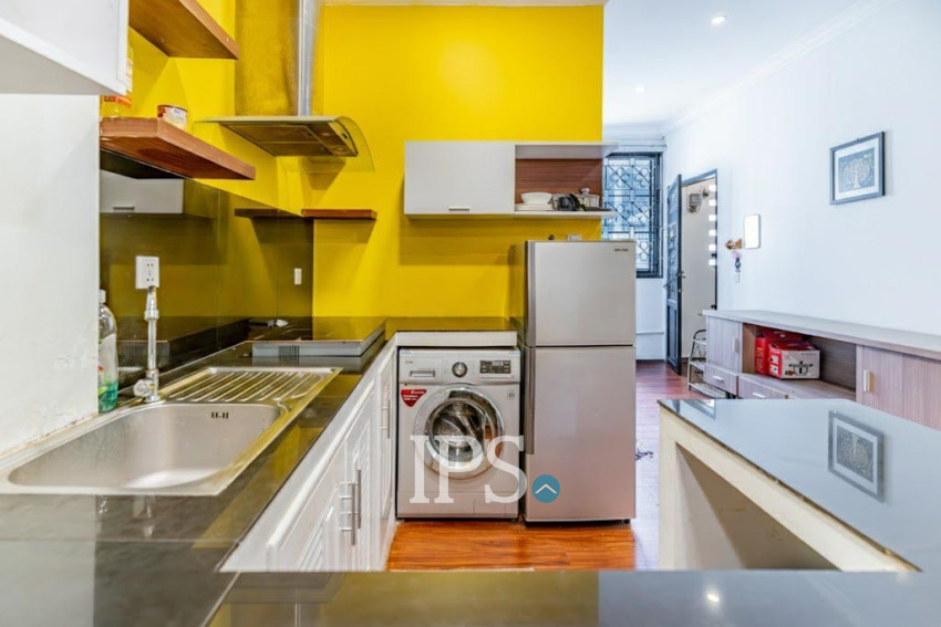 Renovated 2 Bedroom Apartment For Rent - Phsar Thmei 3, Phnom Penh