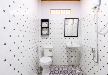 2 Bedroom House For Rent - Sangkat Siem Reap, Siem Reap thumbnail