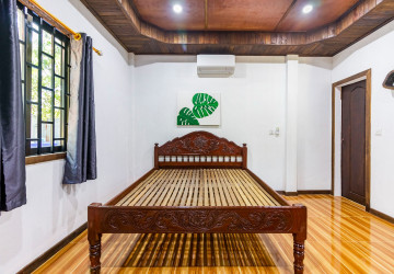 2 Bedroom House For Rent - Sangkat Siem Reap, Siem Reap thumbnail