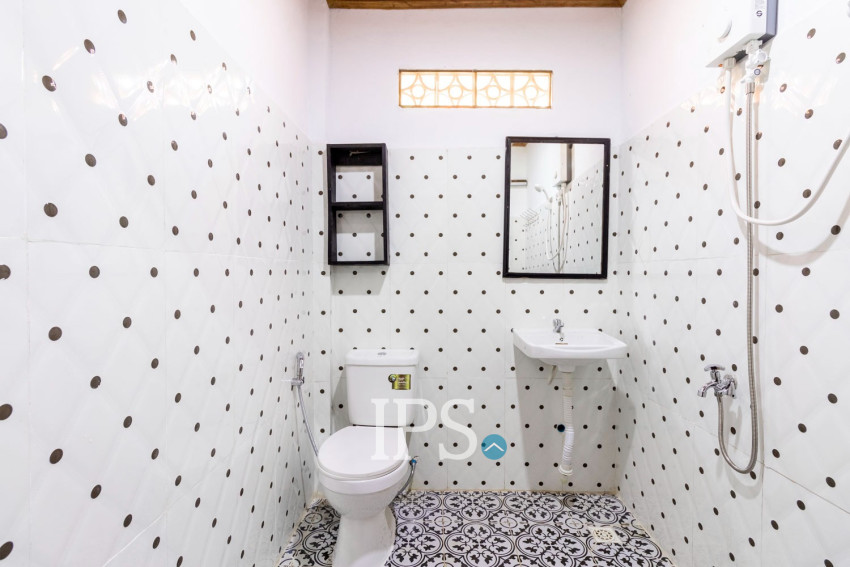 2 Bedroom House For Rent - Sangkat Siem Reap, Siem Reap