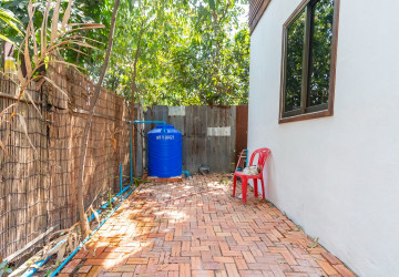 2 Bedroom House For Rent - Sangkat Siem Reap, Siem Reap thumbnail