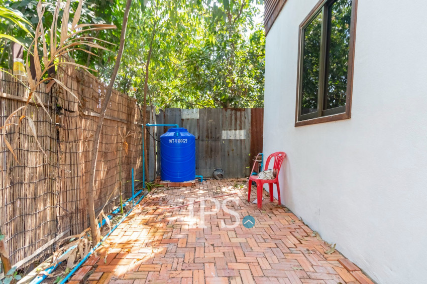 2 Bedroom House For Rent - Sangkat Siem Reap, Siem Reap