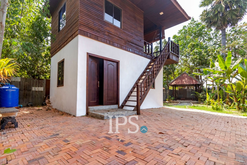 2 Bedroom House For Rent - Sangkat Siem Reap, Siem Reap