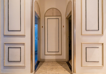 528 Sqm Commercial Villa For Rent - Daun Penh, Phnom Penh thumbnail