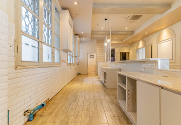 528 Sqm Commercial Villa For Rent - Daun Penh, Phnom Penh thumbnail