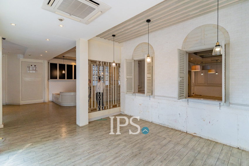 528 Sqm Commercial Villa For Rent - Daun Penh, Phnom Penh