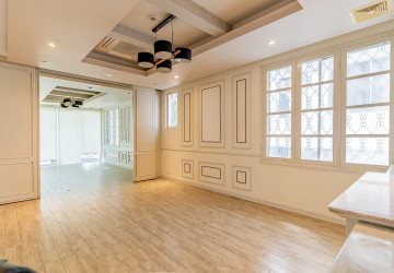 528 Sqm Commercial Villa For Rent - Daun Penh, Phnom Penh thumbnail