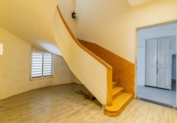 528 Sqm Commercial Villa For Rent - Daun Penh, Phnom Penh thumbnail