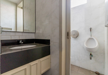 528 Sqm Commercial Villa For Rent - Daun Penh, Phnom Penh thumbnail