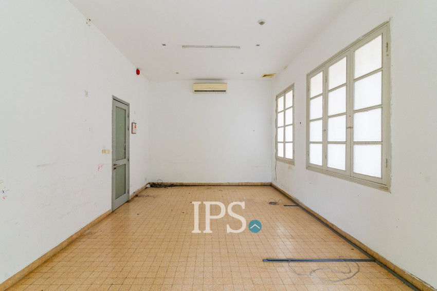 528 Sqm Commercial Villa For Rent - Daun Penh, Phnom Penh