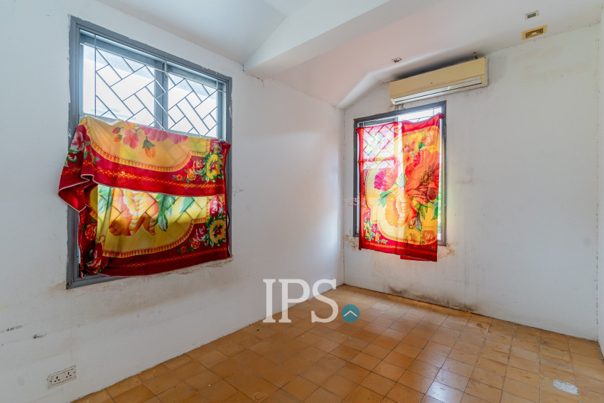 528 Sqm Commercial Villa For Rent - Daun Penh, Phnom Penh