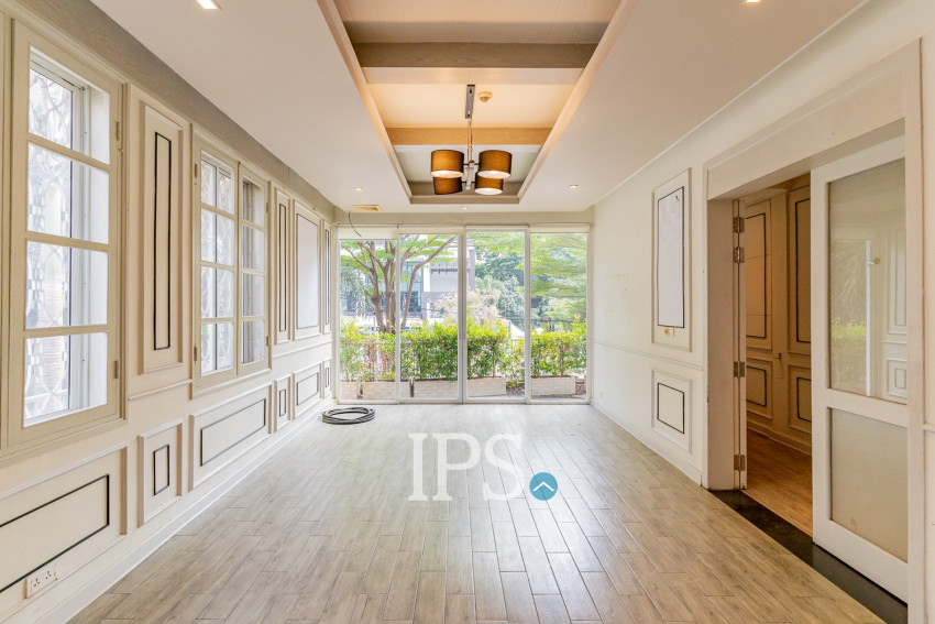 528 Sqm Commercial Villa For Rent - Daun Penh, Phnom Penh