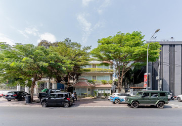 528 Sqm Commercial Villa For Rent - Daun Penh, Phnom Penh thumbnail