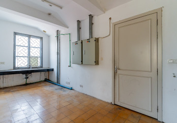 528 Sqm Commercial Villa For Rent - Daun Penh, Phnom Penh thumbnail
