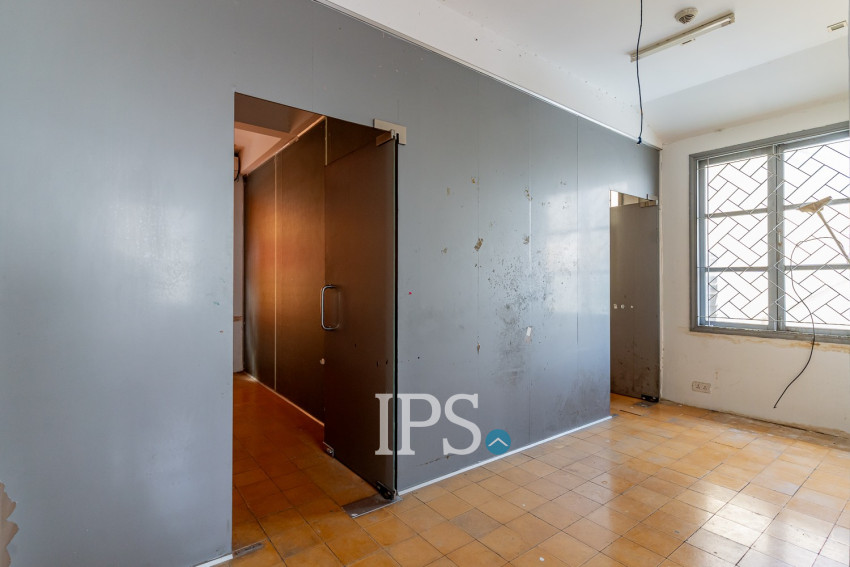 528 Sqm Commercial Villa For Rent - Daun Penh, Phnom Penh