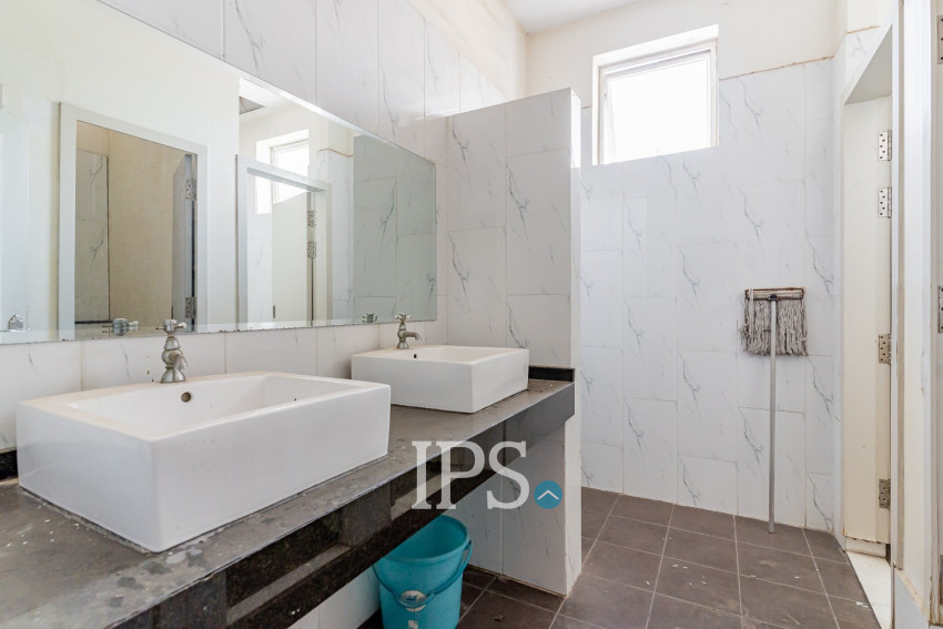 528 Sqm Commercial Villa For Rent - Daun Penh, Phnom Penh