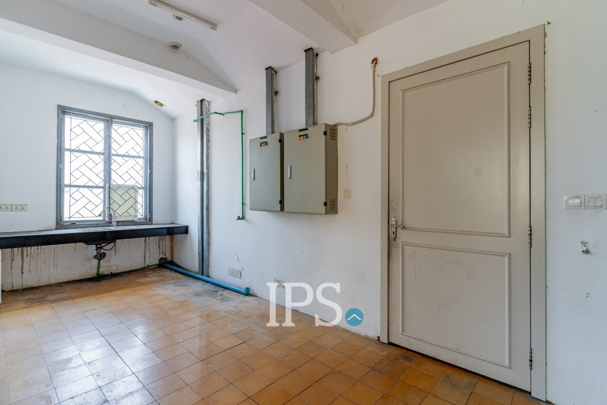 528 Sqm Commercial Villa For Rent - Daun Penh, Phnom Penh