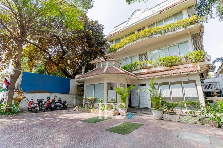 528 Sqm Commercial Villa For Rent - Daun Penh, Phnom Penh