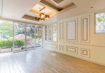 528 Sqm Commercial Villa For Rent - Daun Penh, Phnom Penh thumbnail