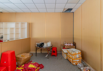 110 Sqm Retail Space For Rent - Tonle Bassac, Phnom Penh thumbnail