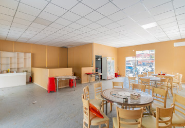 110 Sqm Retail Space For Rent - Tonle Bassac, Phnom Penh thumbnail