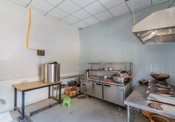 110 Sqm Retail Space For Rent - Tonle Bassac, Phnom Penh thumbnail