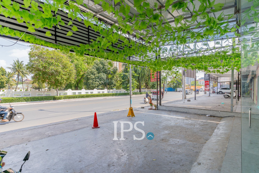 110 Sqm Retail Space For Rent - Tonle Bassac, Phnom Penh