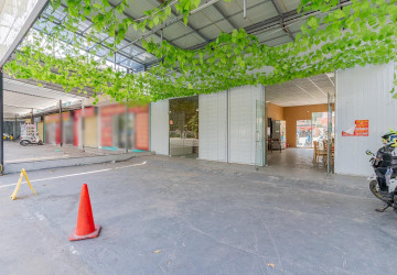 110 Sqm Retail Space For Rent - Tonle Bassac, Phnom Penh thumbnail