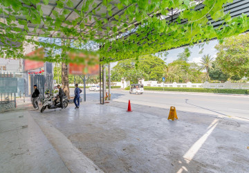 110 Sqm Retail Space For Rent - Tonle Bassac, Phnom Penh thumbnail