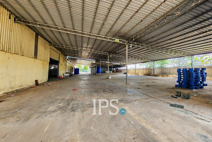 12,493 Sqm Land with Factory For Sale - Samraong Tong, Kampong Speu