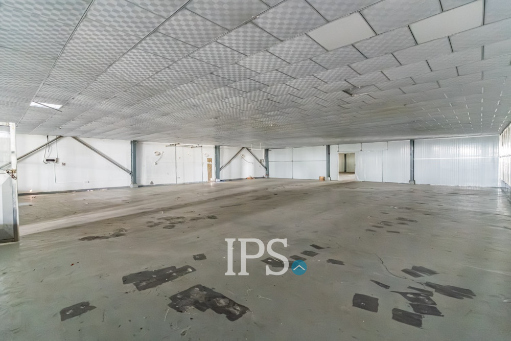 12,493 Sqm Land with Factory For Sale - Samraong Tong, Kampong Speu - Image 3