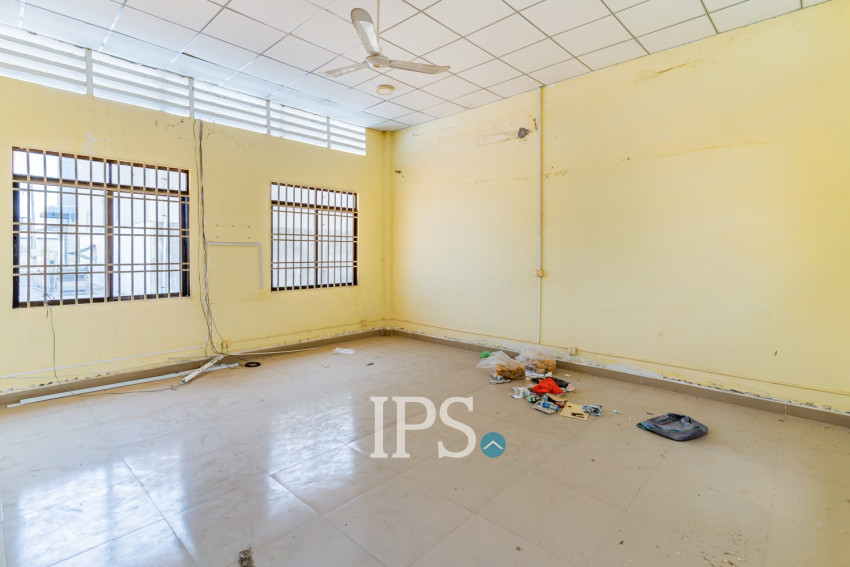 12,493 Sqm Land with Factory For Sale - Samraong Tong, Kampong Speu