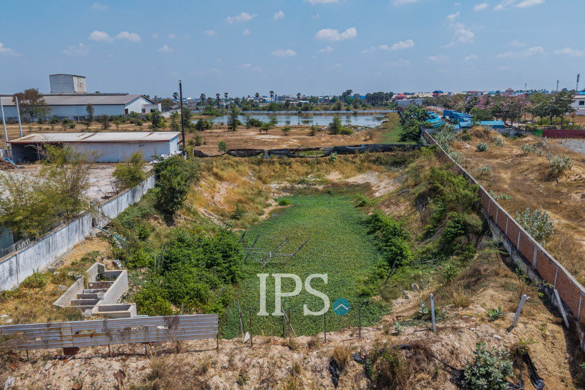 12,493 Sqm Land with Factory For Sale - Samraong Tong, Kampong Speu