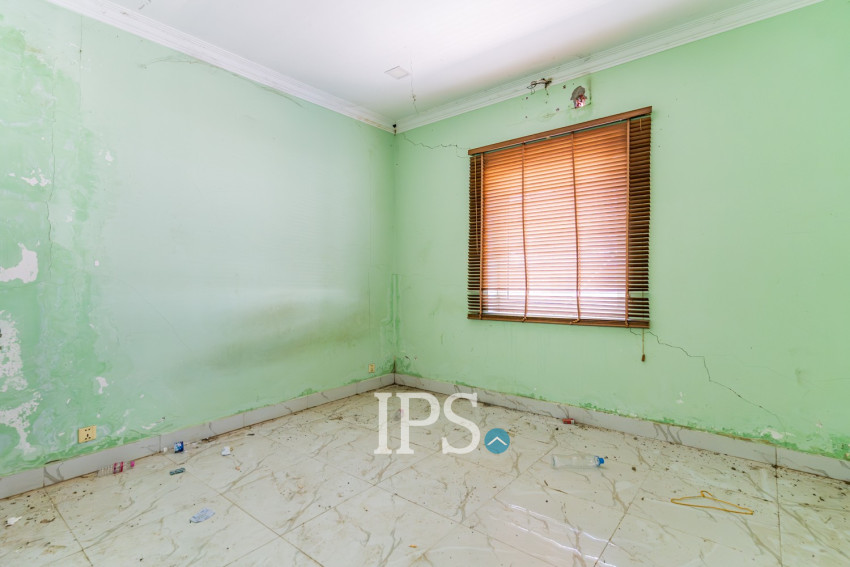 12,493 Sqm Land with Factory For Sale - Samraong Tong, Kampong Speu