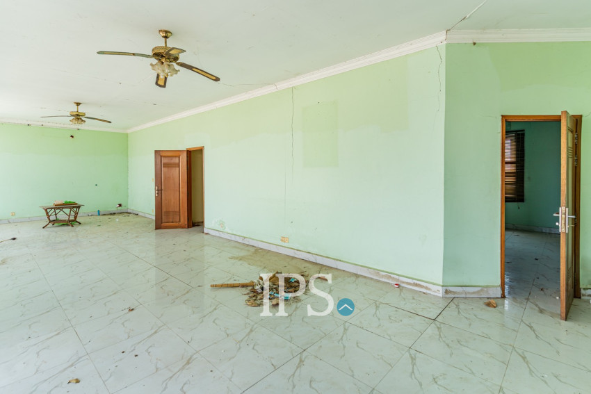 12,493 Sqm Land with Factory For Sale - Samraong Tong, Kampong Speu