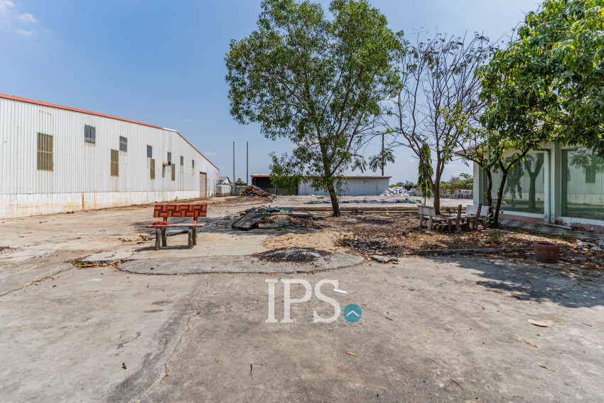 12,493 Sqm Land with Factory For Sale - Samraong Tong, Kampong Speu