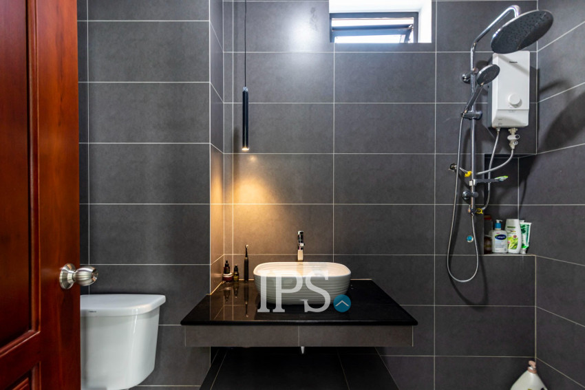 វីឡា 3 បន្ទប់គេង សម្រាប់លក់ - សាលាកំរើក, សៀមរាប