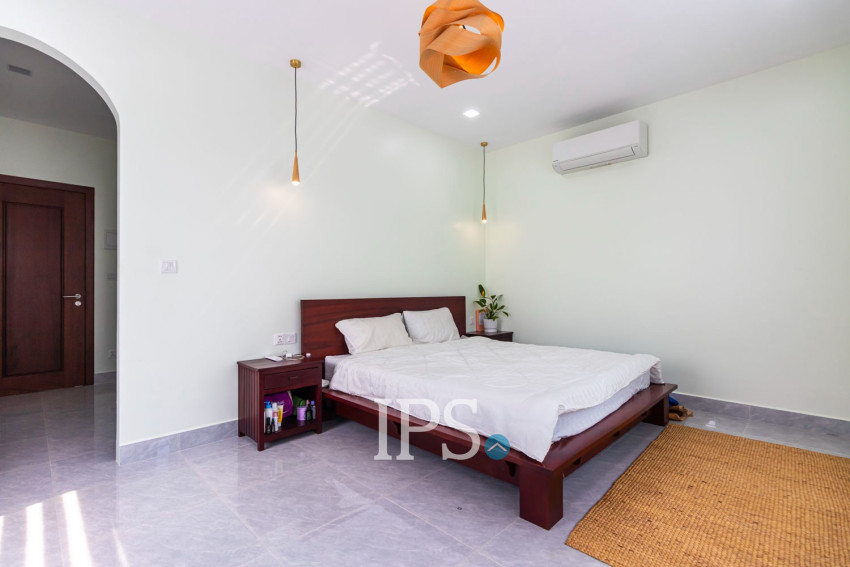 វីឡា 3 បន្ទប់គេង សម្រាប់លក់ - សាលាកំរើក, សៀមរាប