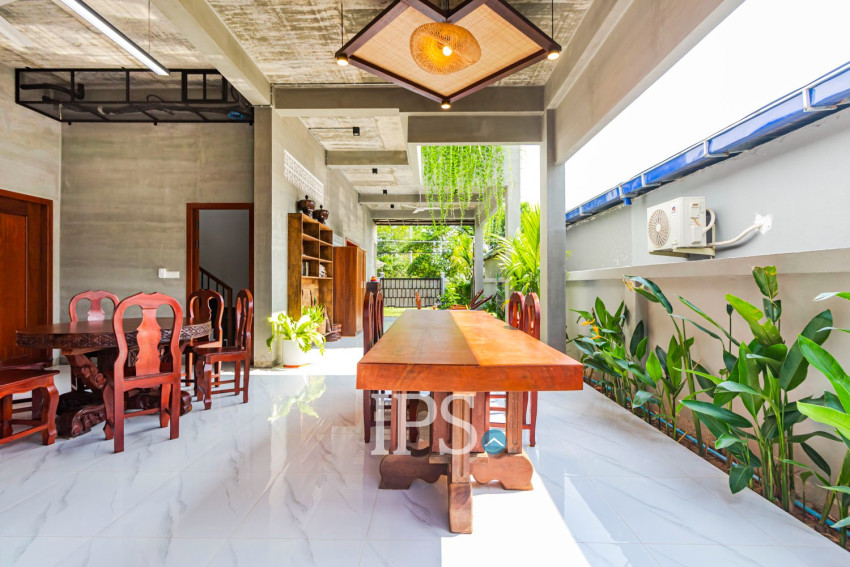 វីឡា 3 បន្ទប់គេង សម្រាប់លក់ - សាលាកំរើក, សៀមរាប