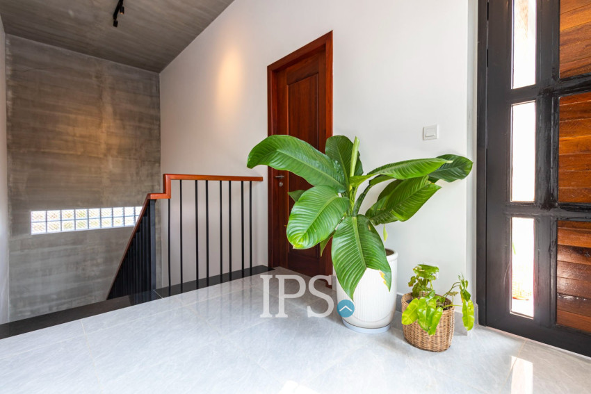 វីឡា 3 បន្ទប់គេង សម្រាប់លក់ - សាលាកំរើក, សៀមរាប