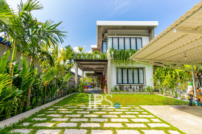 វីឡា 3 បន្ទប់គេង សម្រាប់លក់ - សាលាកំរើក, សៀមរាប