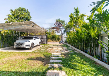 3 Bedroom Villa For Sale - Sala Kamreuk, Siem Reap thumbnail